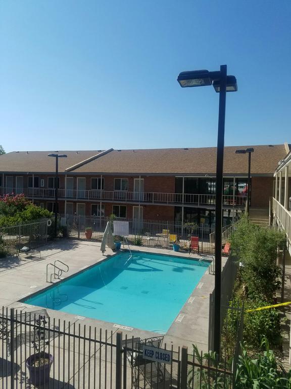 Big Chile Inn & Suites Лас-Крусес Экстерьер фото