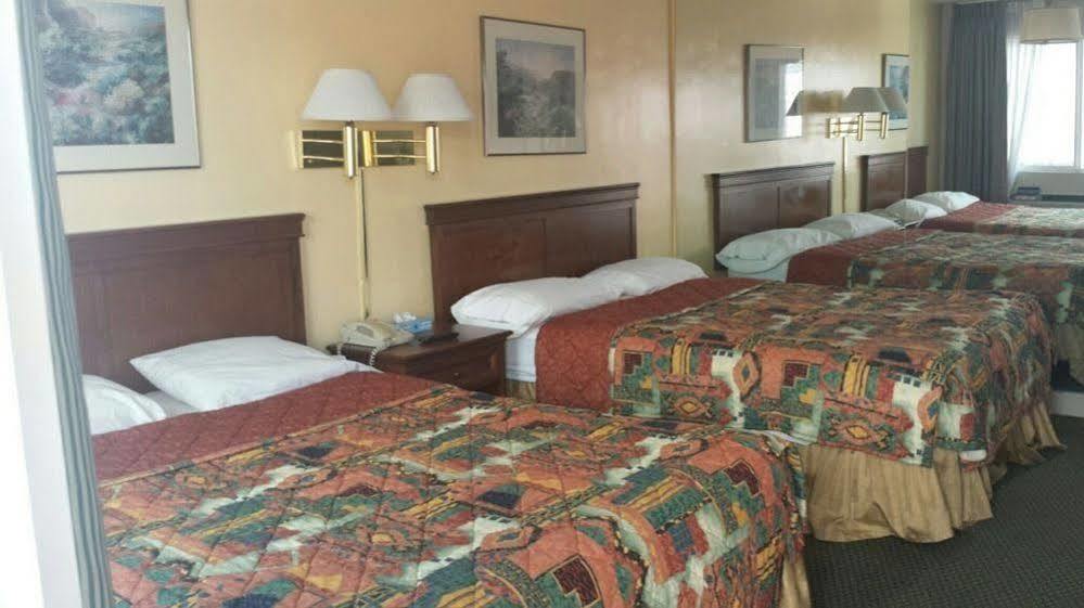 Big Chile Inn & Suites Лас-Крусес Экстерьер фото